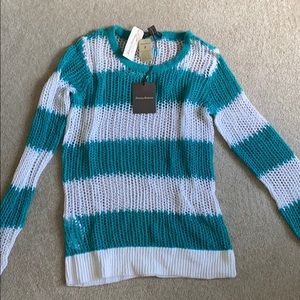 Super cute, Tommy Bahama, textured pullover.  NWT
